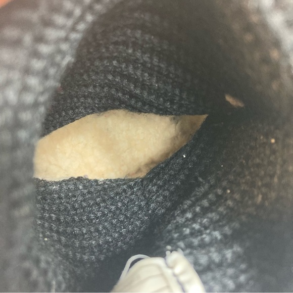 UGG Classic Cardy Boots Size 6 - Picture 8 of 9